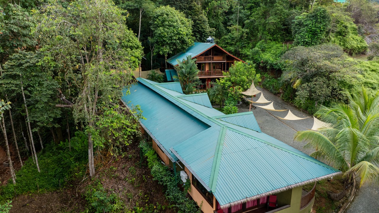 12 Room Hotel in Uvita with Ocean View Expansion Land