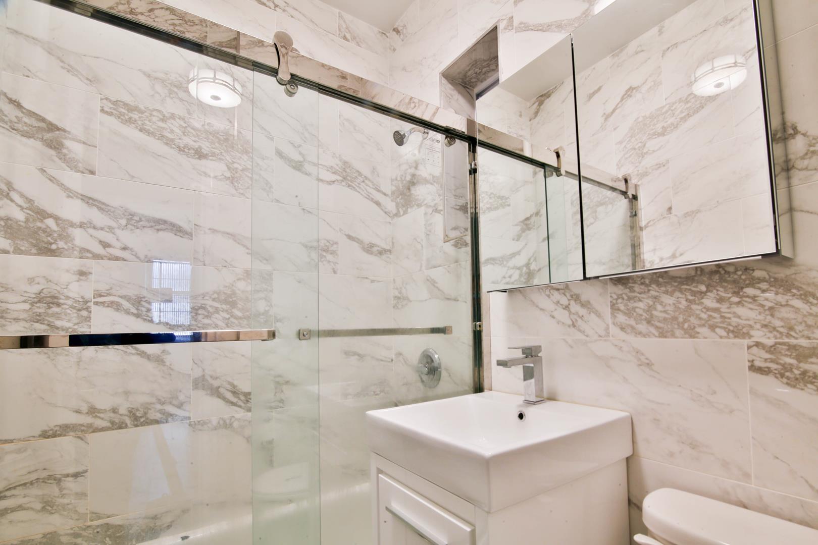 210 East 38th Street, Apt 1-H