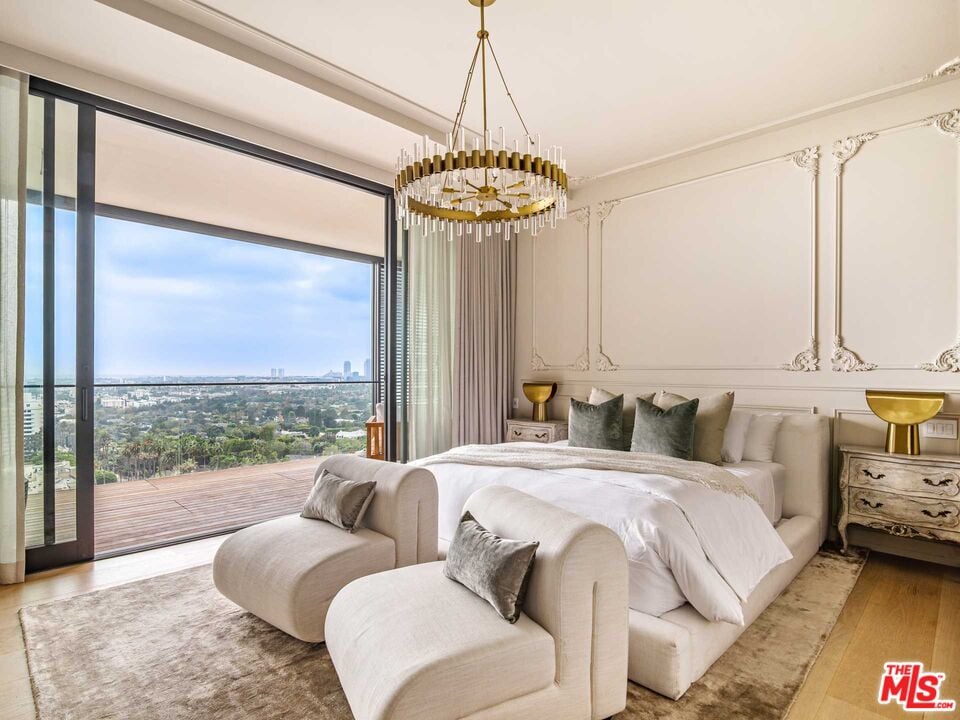 9040 W Sunset Blvd, #1103