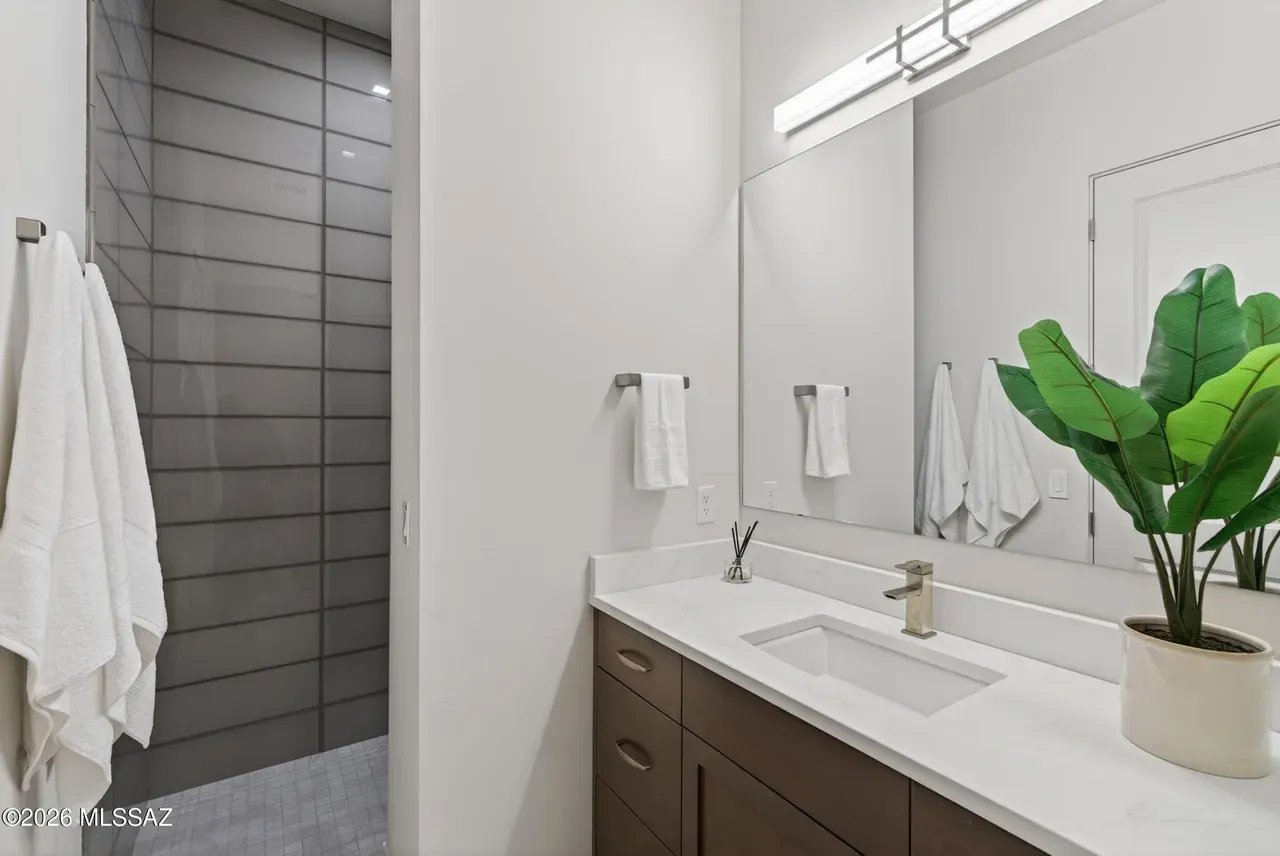 14248 N Hidden Enclave Pl