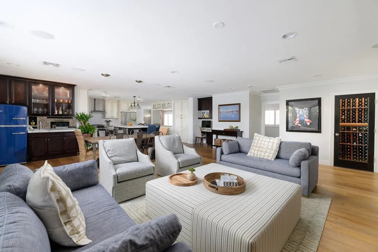 5631 E Calle Camelia