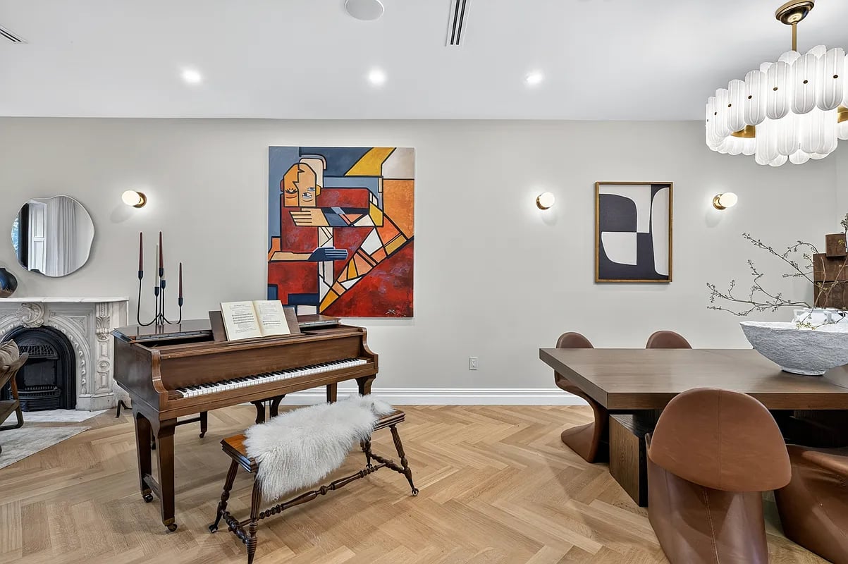 428 Vanderbilt Ave 