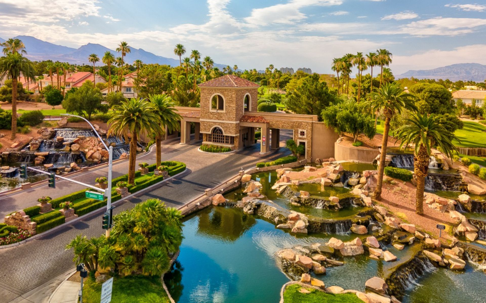 Canyon Gate and Foothills Country Club luxury golf community in Las Vegas, Nevada