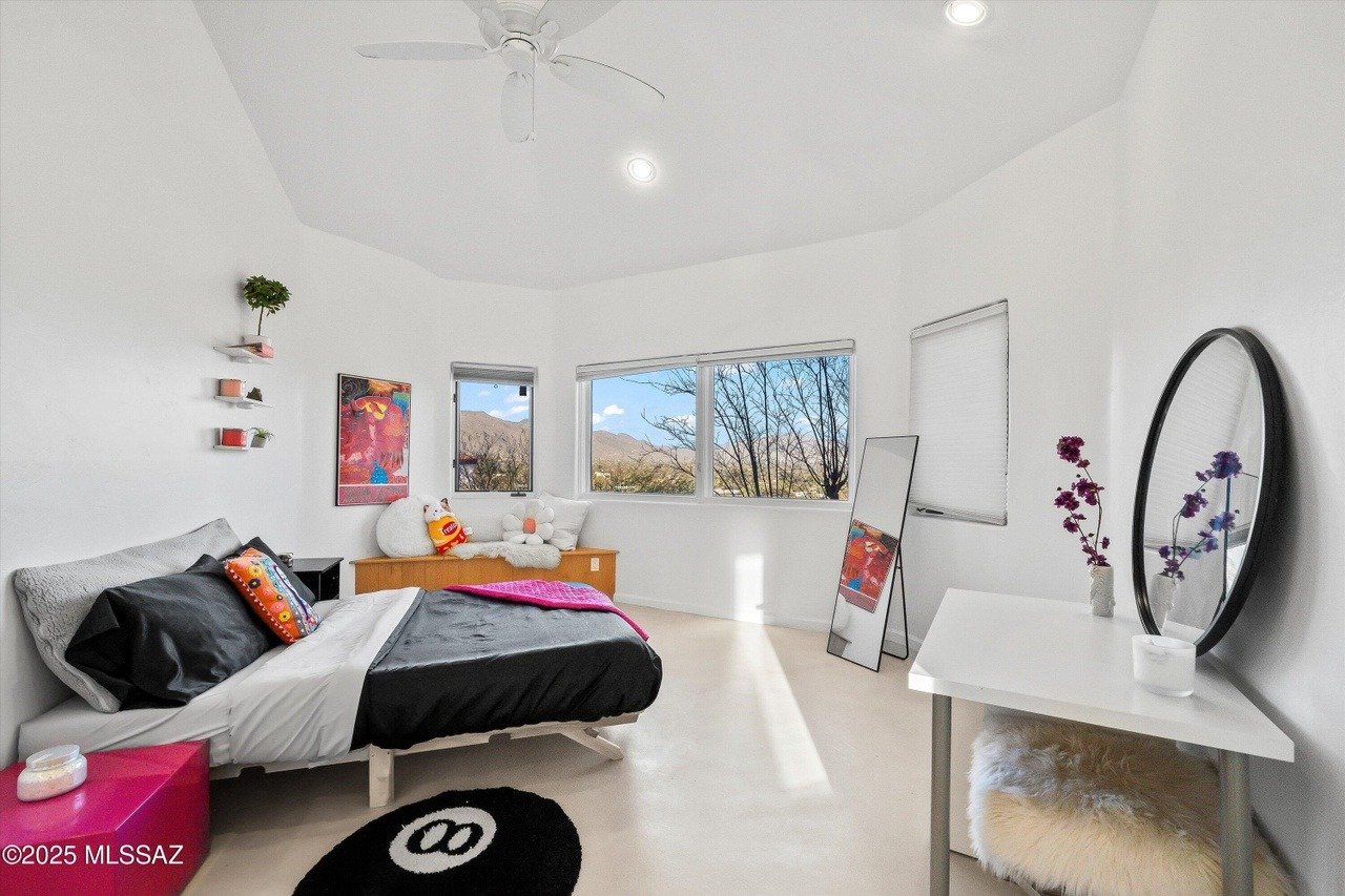 4141 N West Fernhill Cir