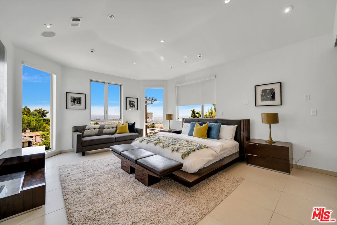 Luminor Estate, N Crescent Heights Blvd, 90069