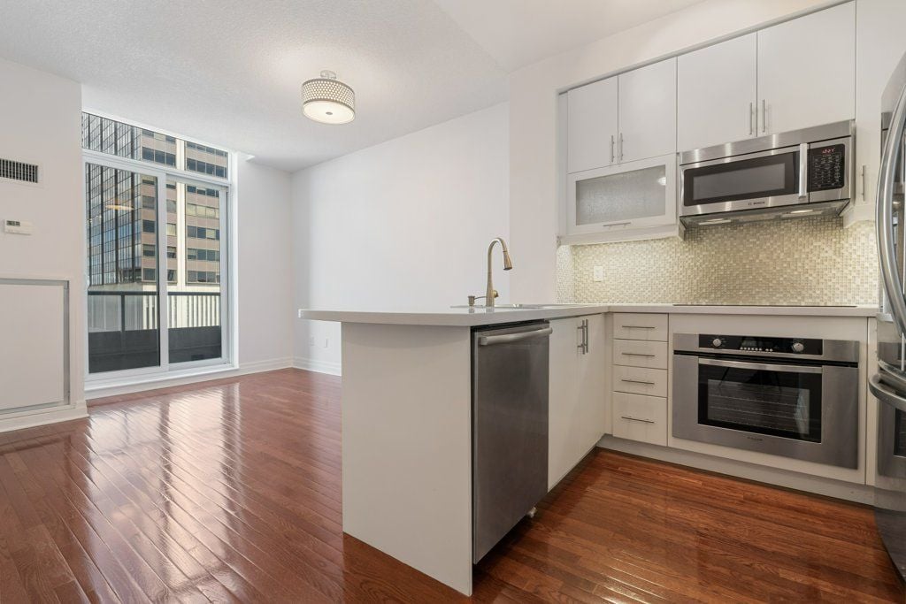 Uptown Residences 1-Bedroom Suite