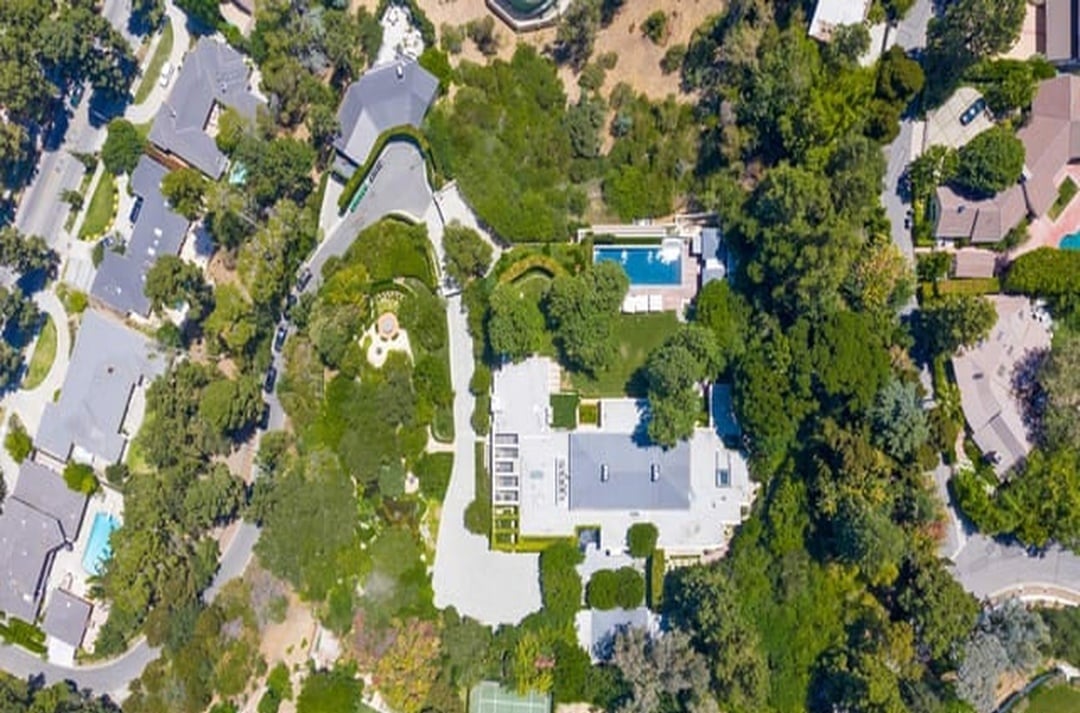 Blissful Manor