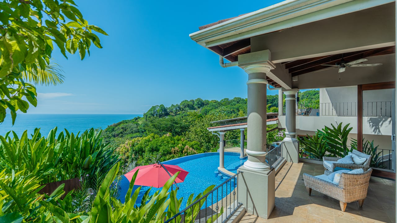 Ocean View Luxury Estate with An Incredible Location in Dominical