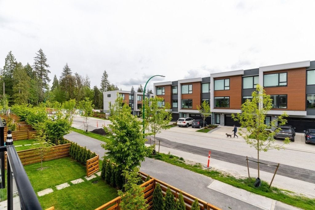 602 Lile Dr, #8