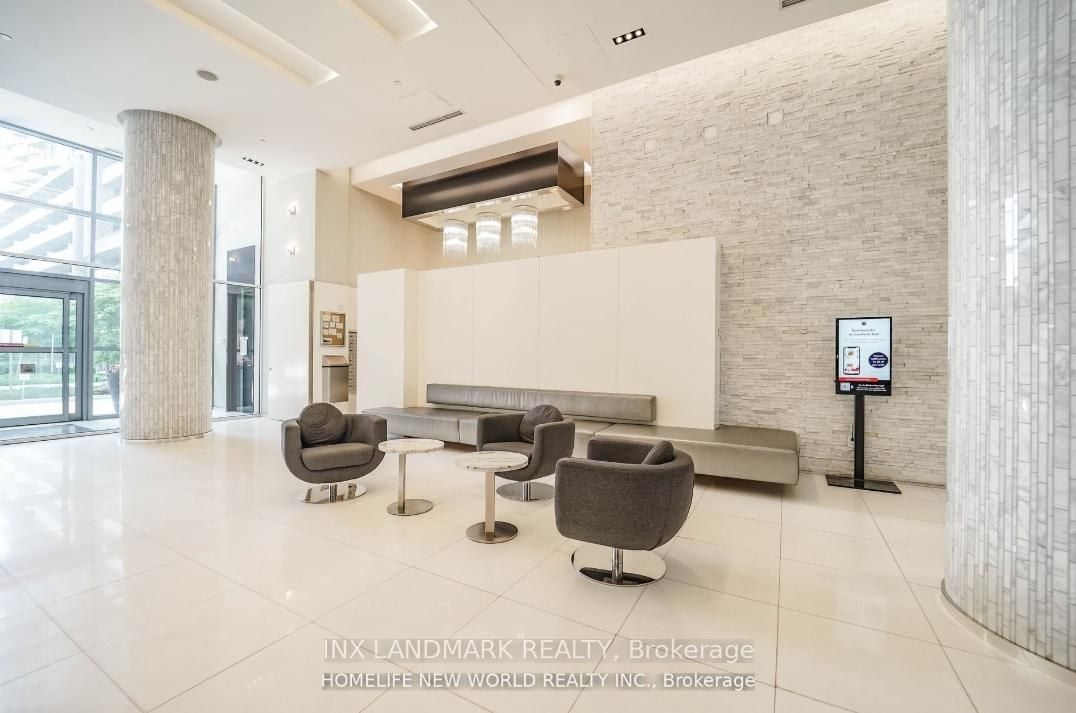 CITY VIEWS AND LUXURY LIVING