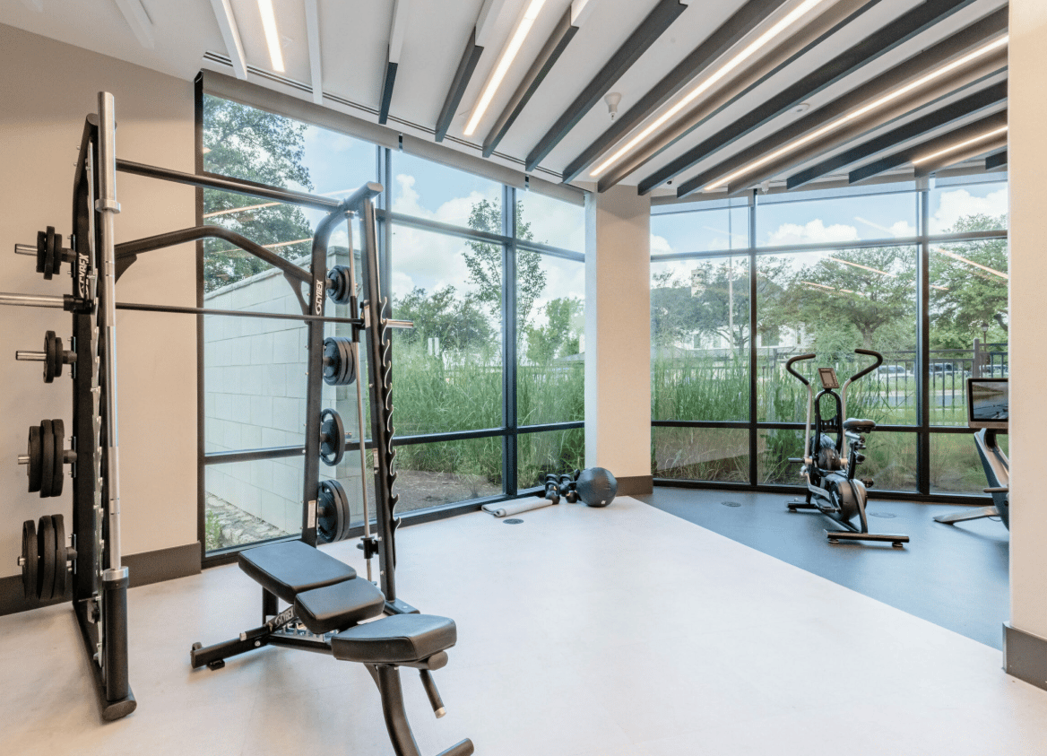 1 month free on 12+ month leases