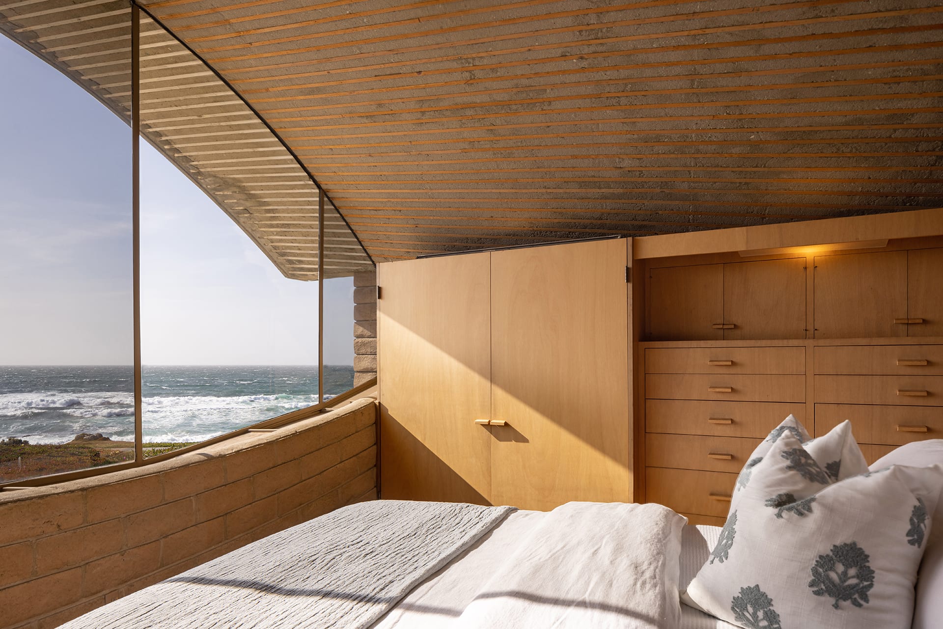 Pebble Beach Icon - Fanshell Beach House - 3137 17 Mile Drive