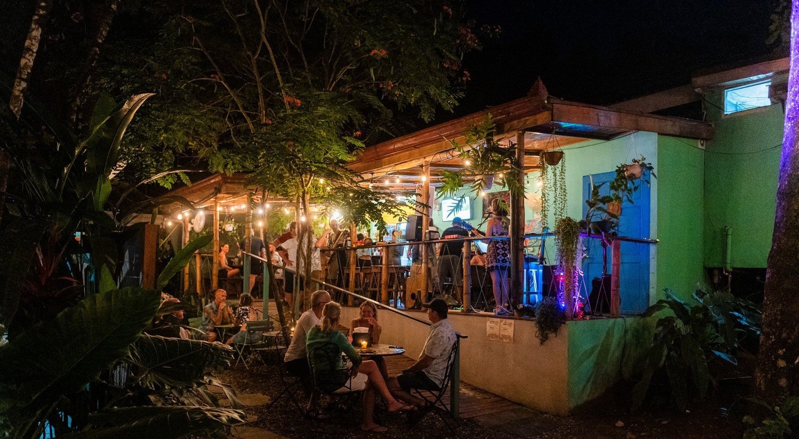 0.23 ACRES – Multi-Business Property In The Heart Of Dominical – Restaurant, 4 Cabins & Commercial Rental!!!!