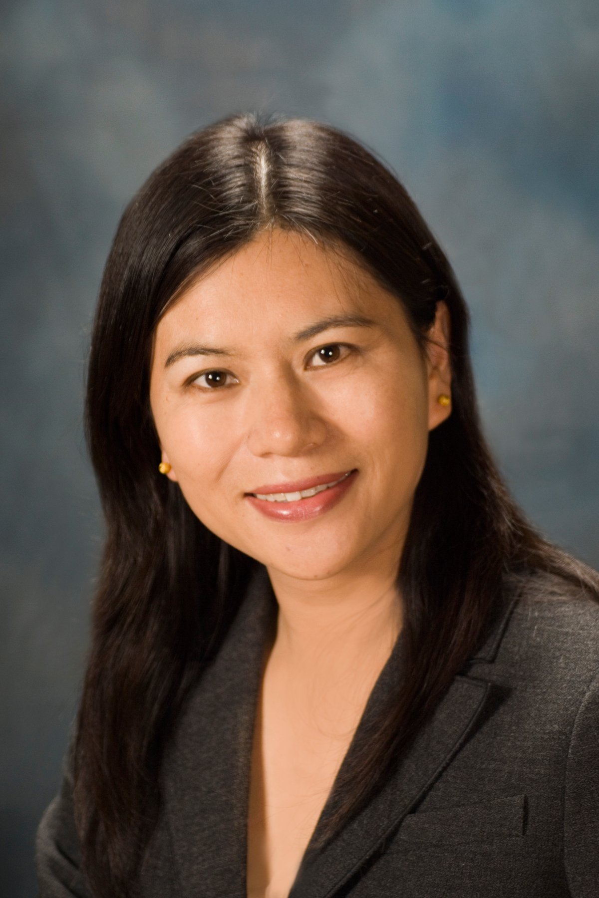 Lily-Wu-Realtor-Photo-KW-Main-Line