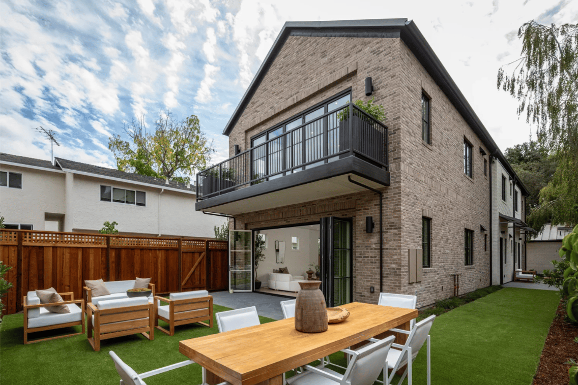 162 Waverley St, Palo Alto, CA 94301