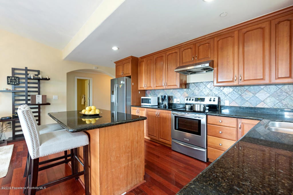 530 Vista Del Llano Dr