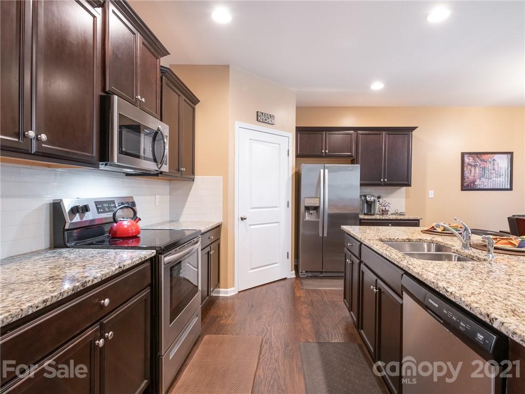1223 Kent Downs Ave #62