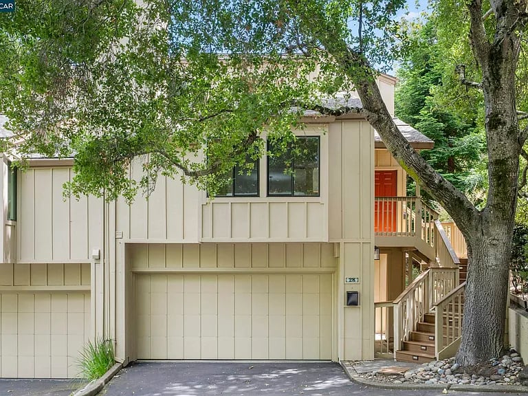 28 Curlew Way, Novato