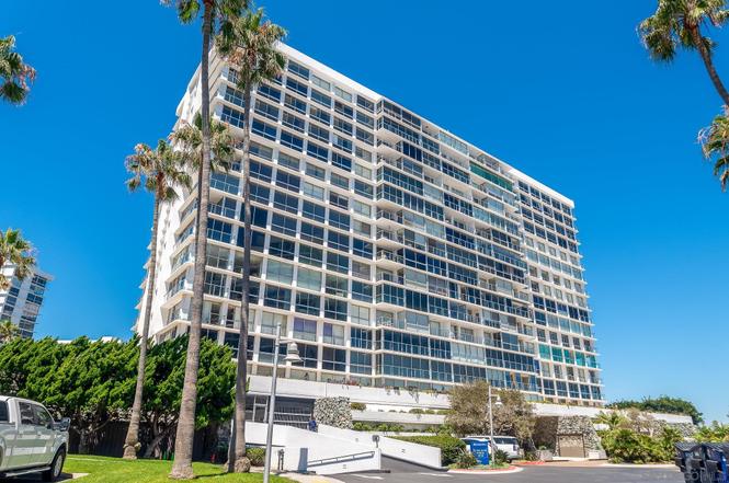 1810 Avenida Del Mundo #205