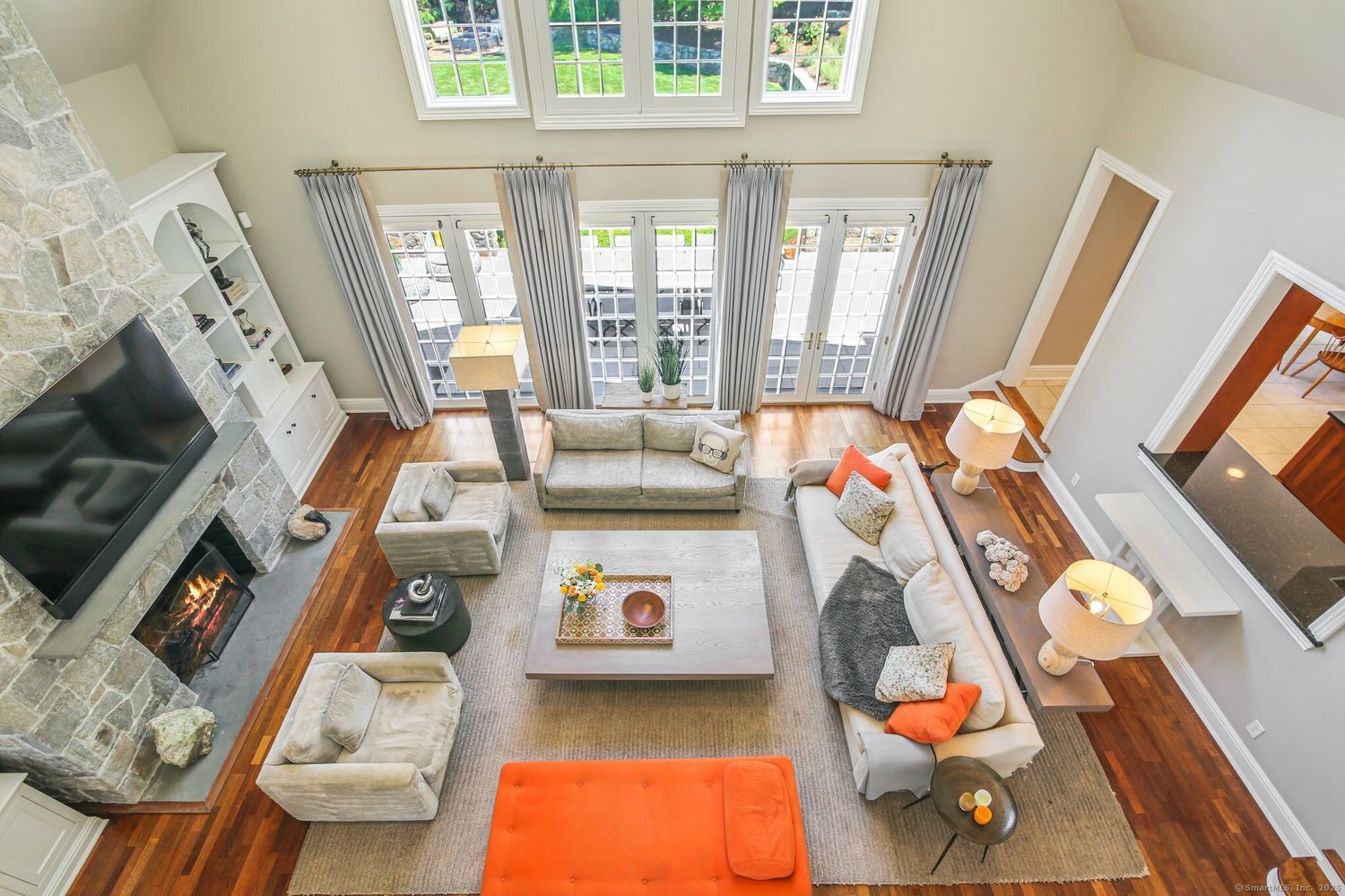 4 Longwood Dr