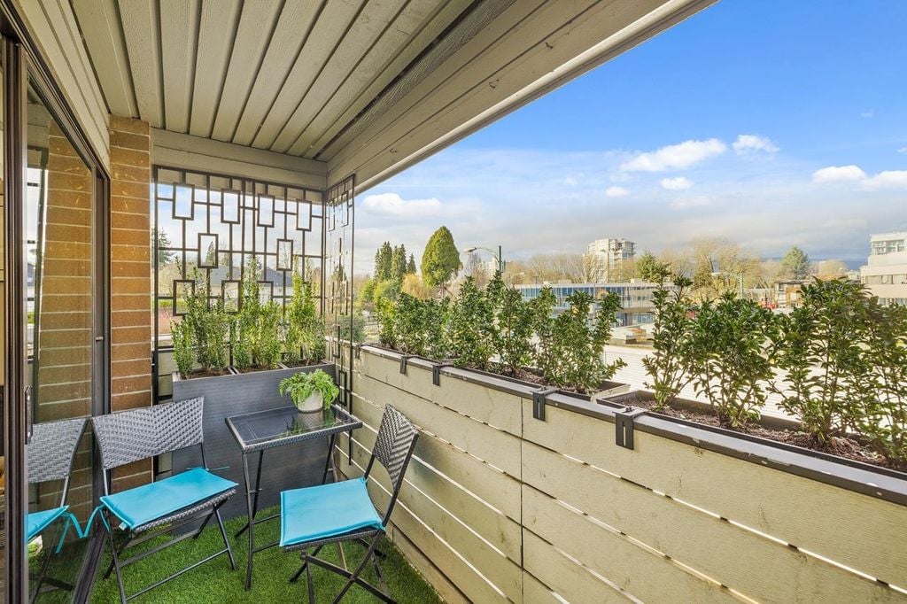 3264 Oak St, #308