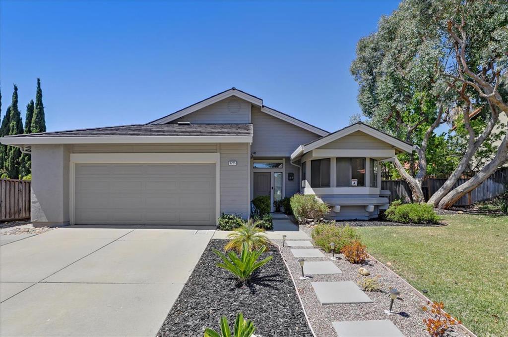 3275 Archbury Court