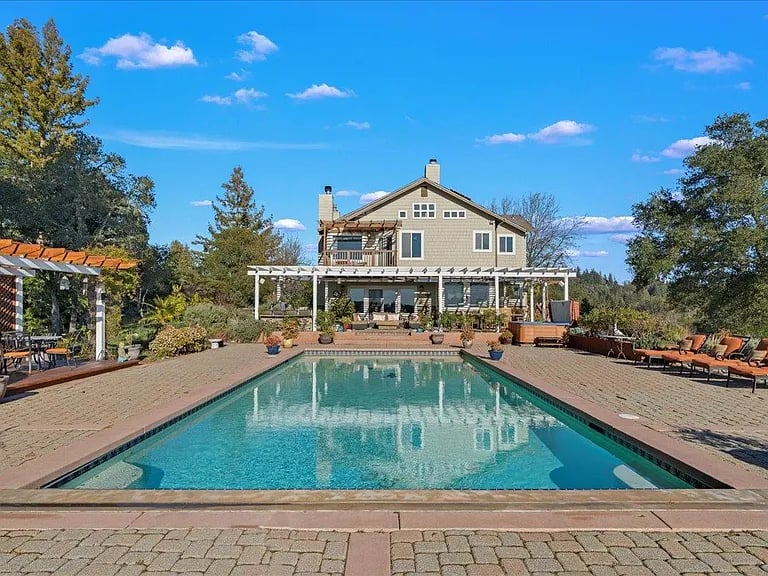 24505 Mountain Charlie Rd