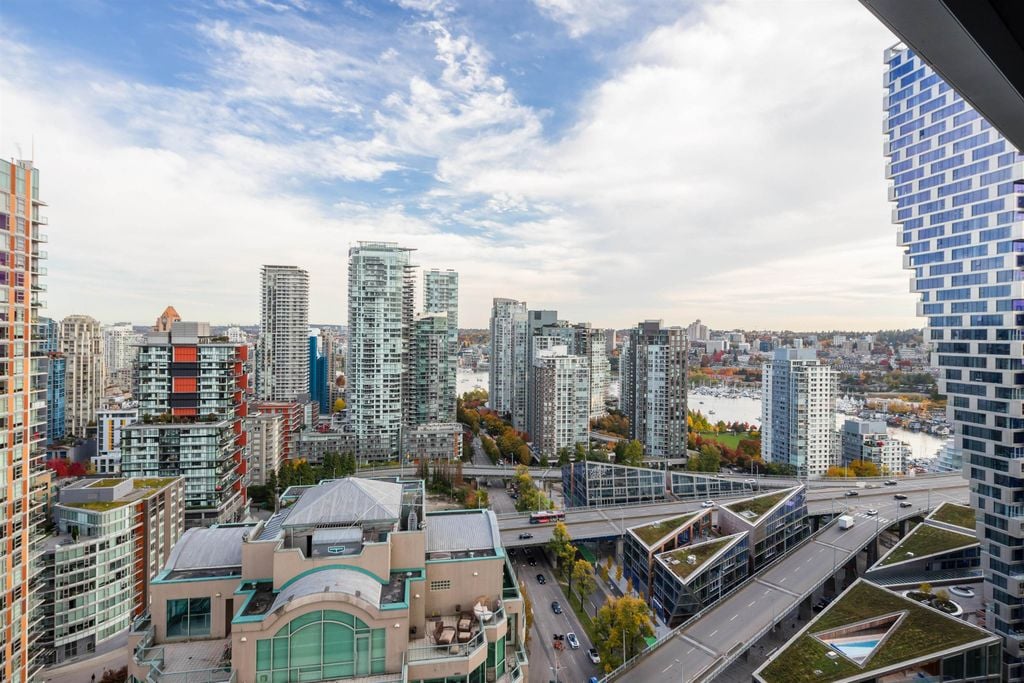 889 Pacific St, #2506