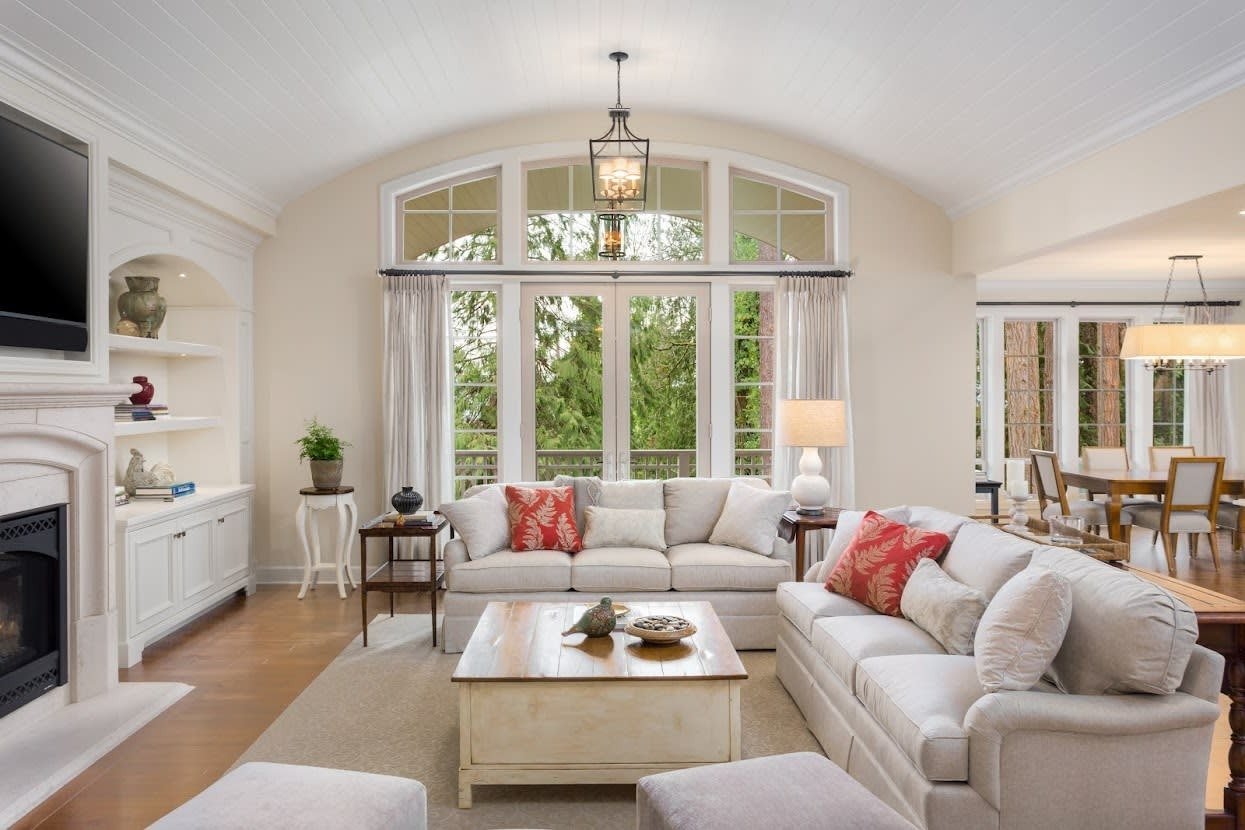 Where Can Buyers Find Premium Waterfront Properties in Palm Beach?