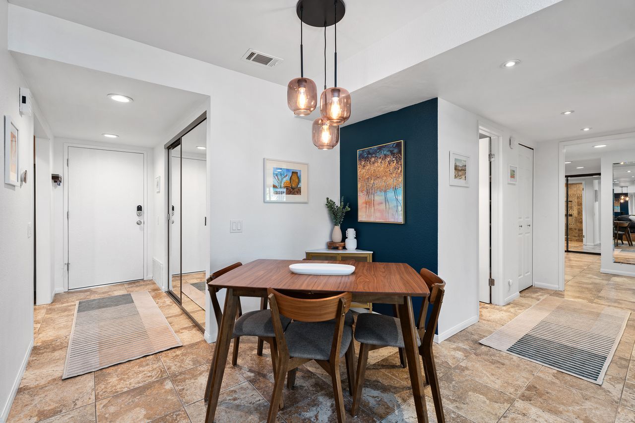 Miraleste Condo