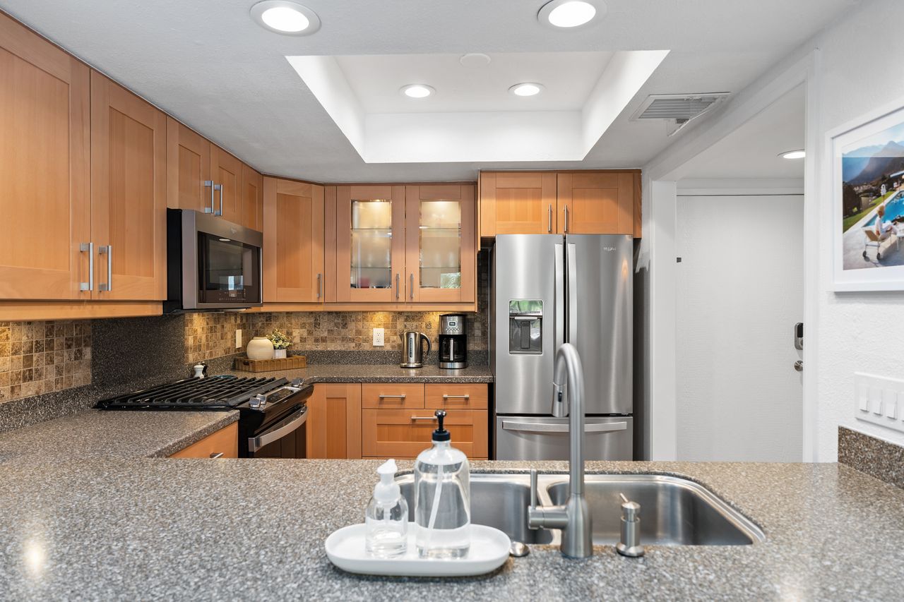 Miraleste Condo