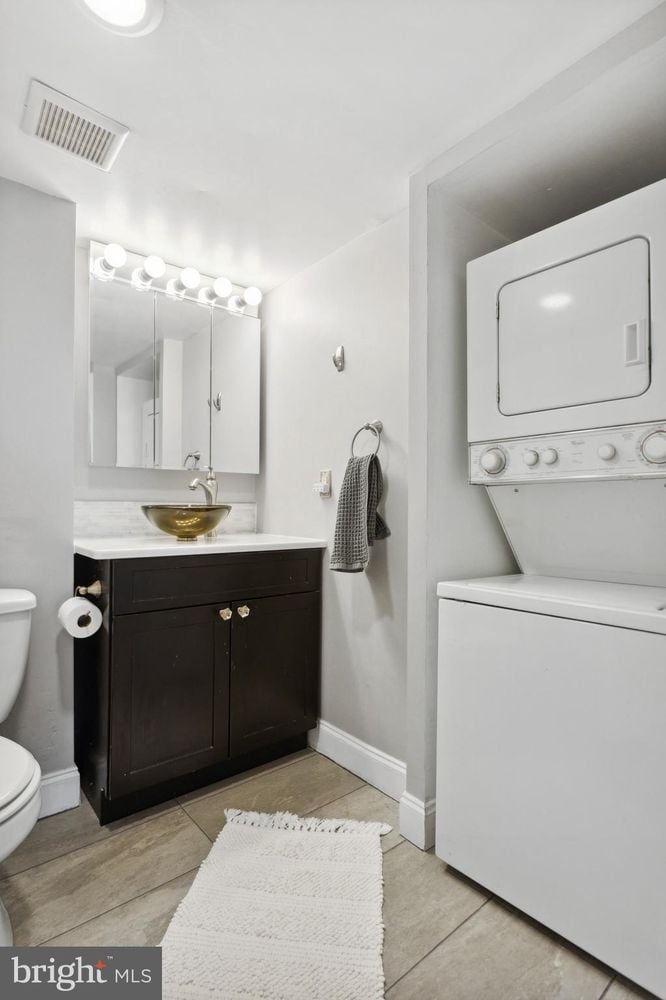 1420 Locust St, Unit 24Q