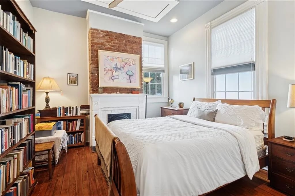 1227 Annunciation St