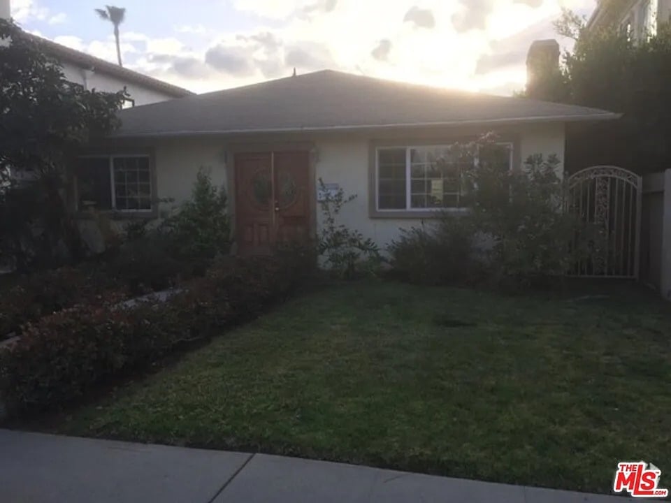 1533 Edris Dr