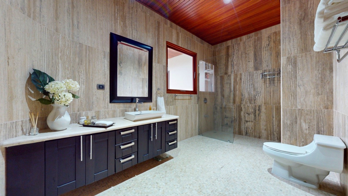 Ocean-View Luxury Home in Ojochal with Sunset Views and Retreat Potential