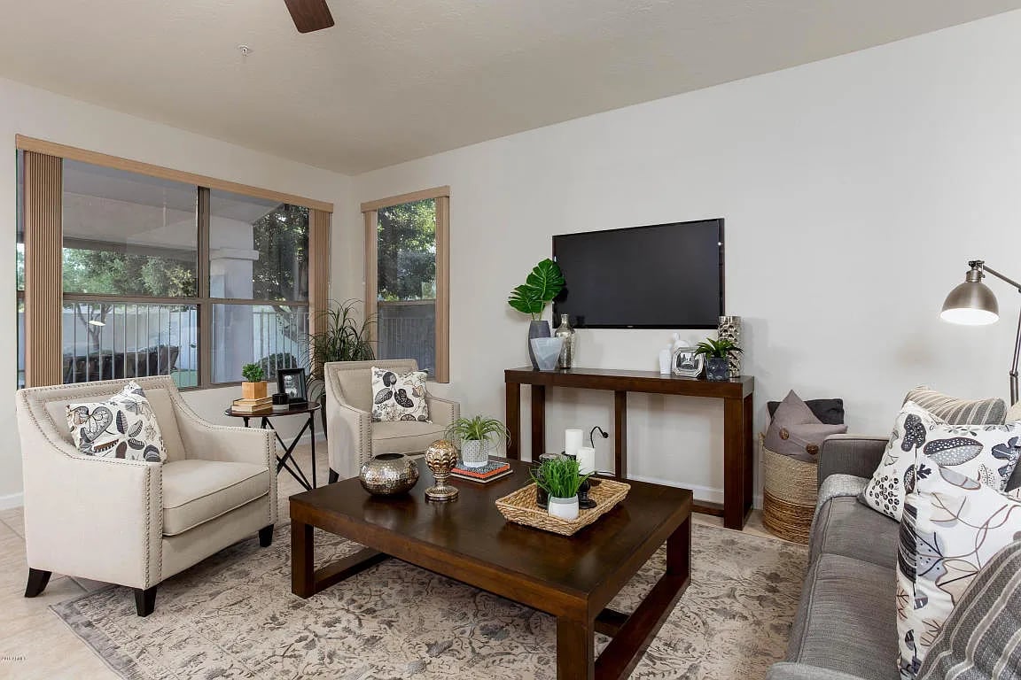8177 E Rita Dr