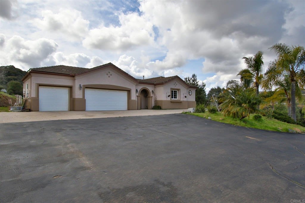 415 Peutz Valley Rd
