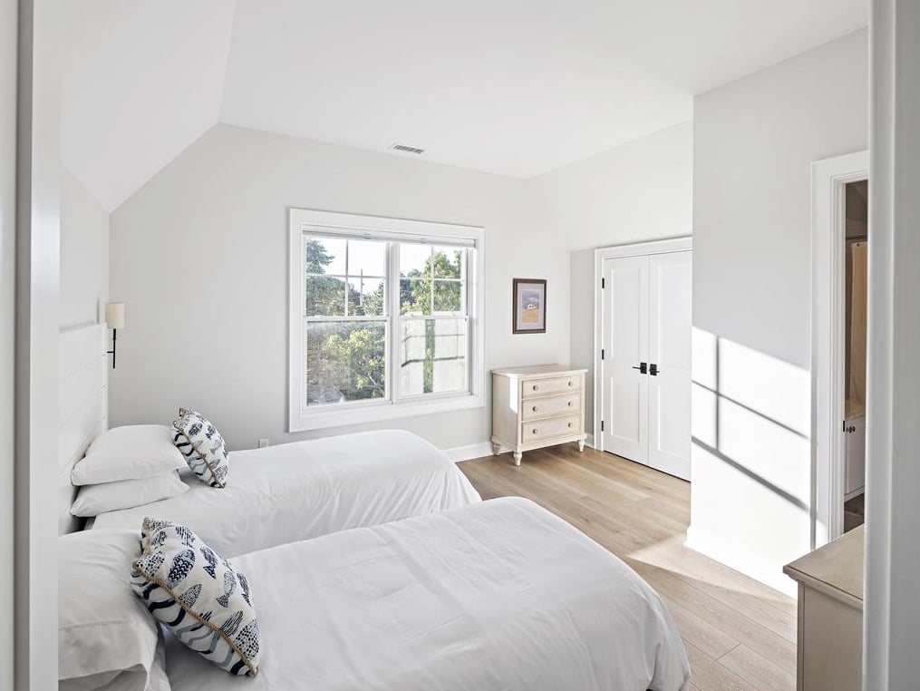 12 Katama Point Rd