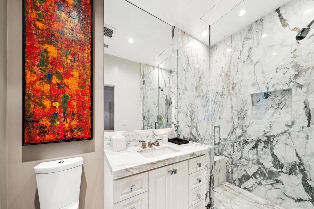 Sierra Mar Dr, 90069