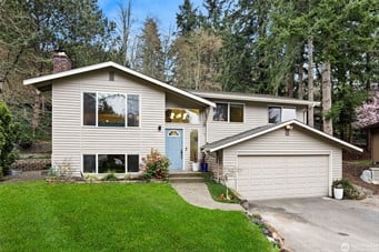 19752 40th Court NE