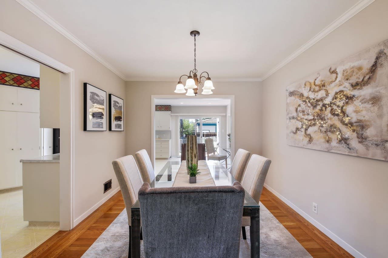 429 W Ellsworth Ct
