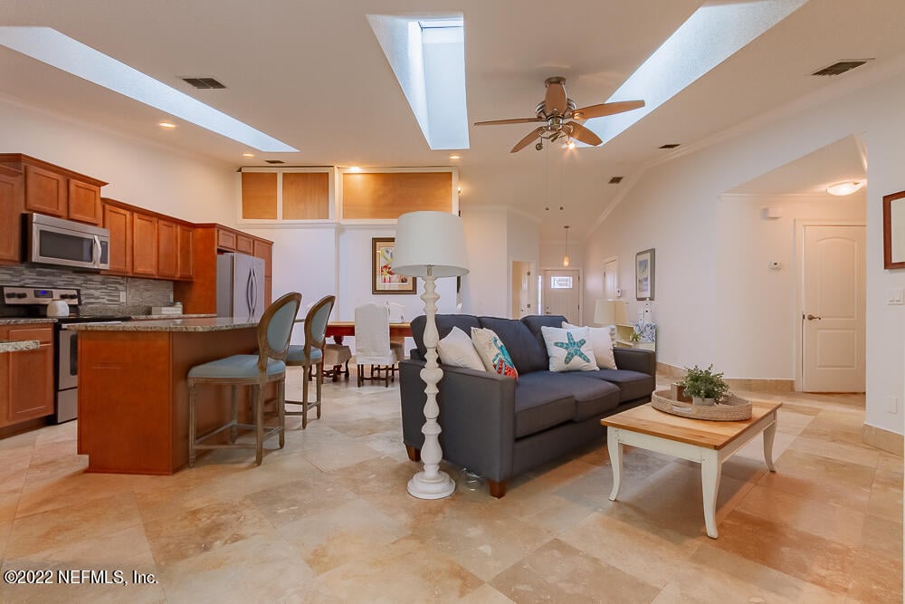 315 PHEASANT Run