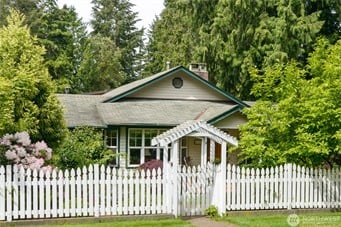 532 N 195th Street