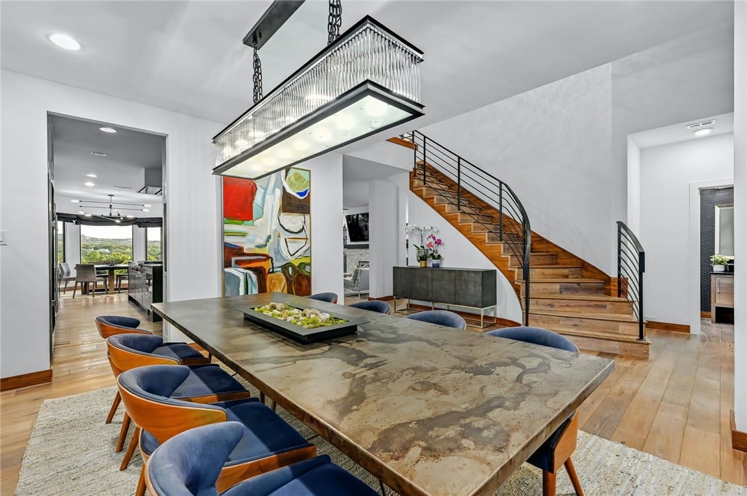 4809 Palisade Dr
