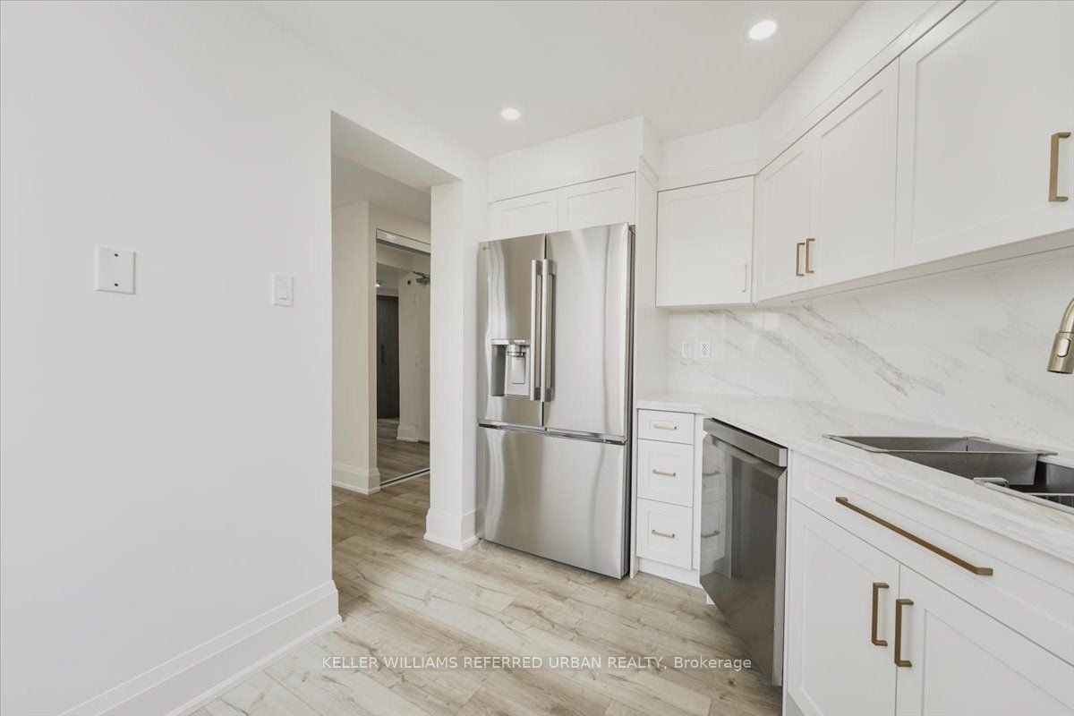 FAMILY LIVING PENTHOUSE