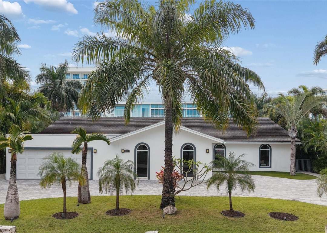 2540 Mercedes Dr
