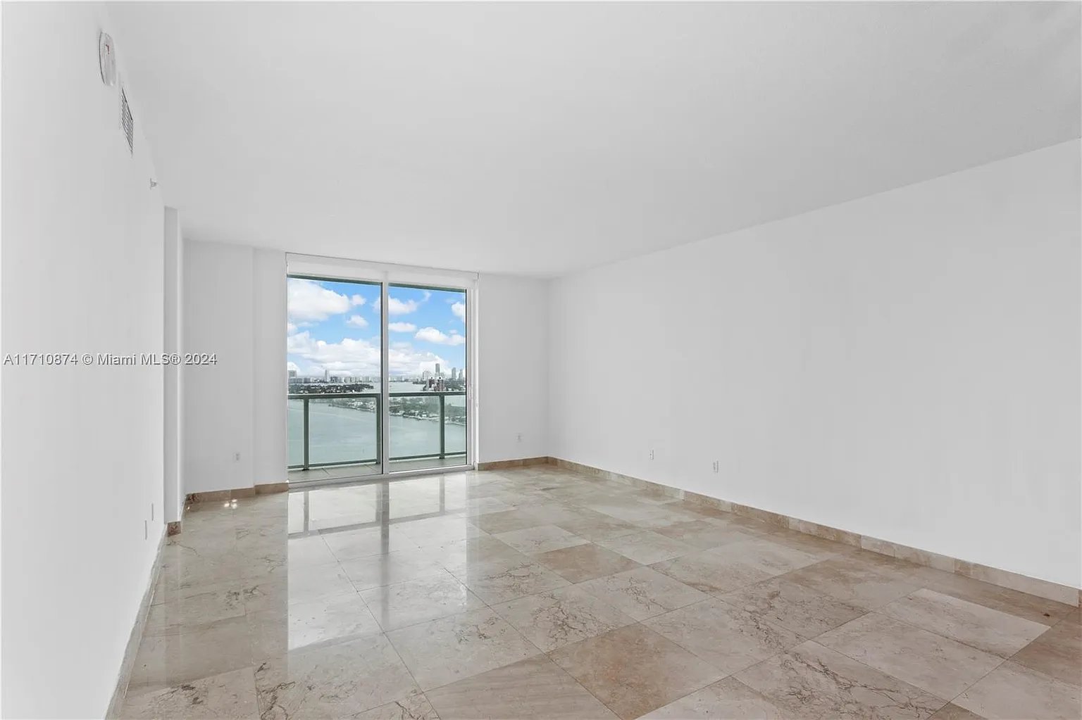 1900 N Bayshore Dr APT 2902