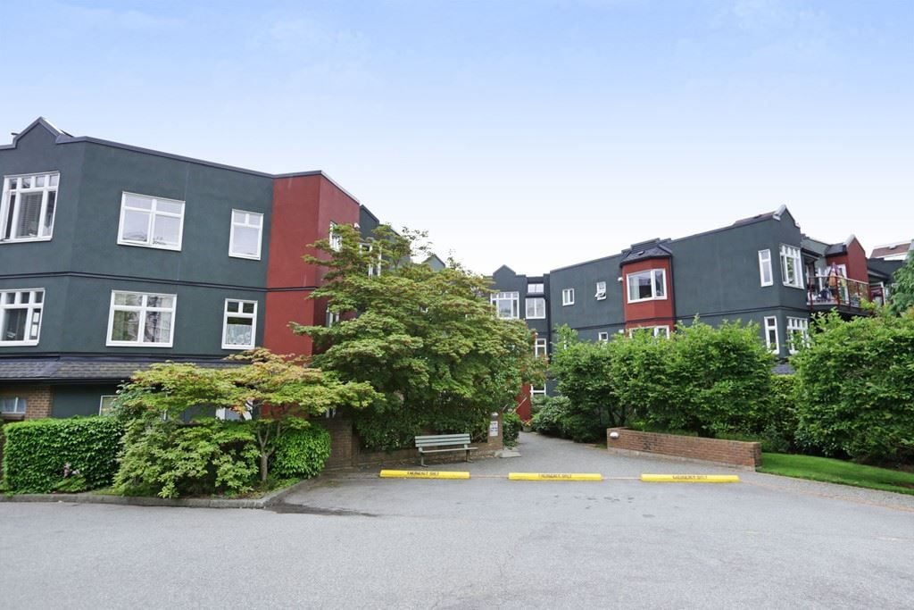 2800 Chesterfield Ave, #210