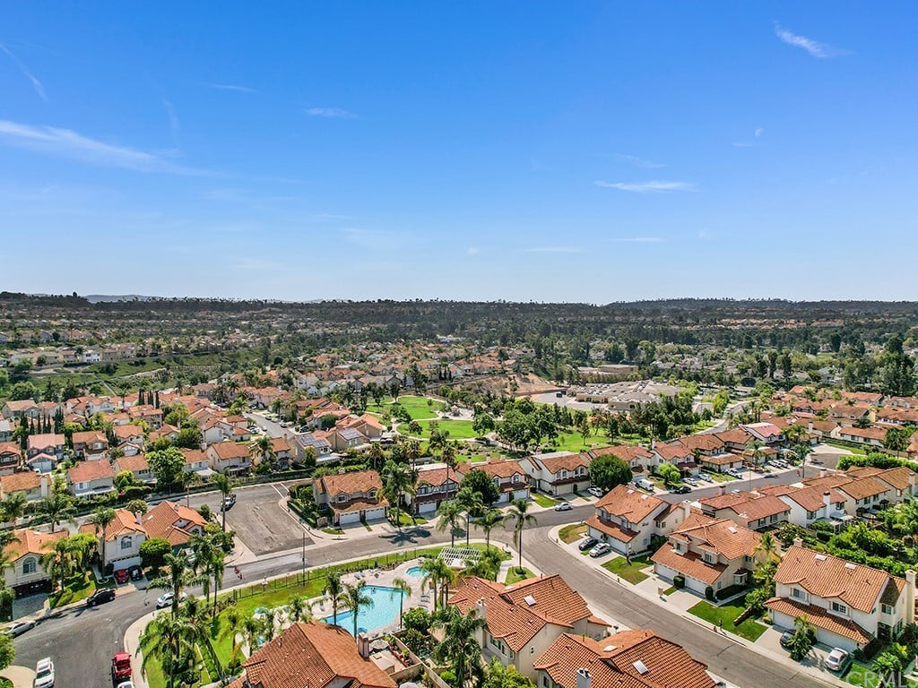 27775 Niguel Village Dr