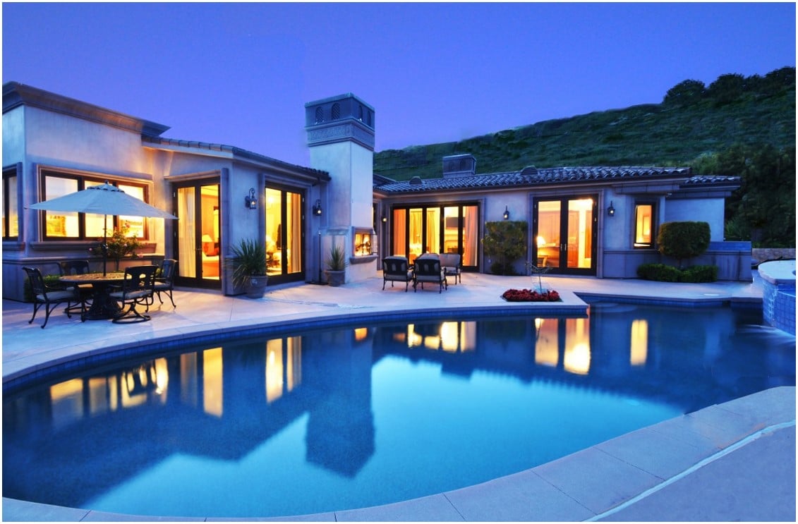 Selling High End Real Estate